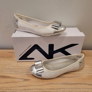 Anne Klein Women's Cream and Silver Ballet Flats